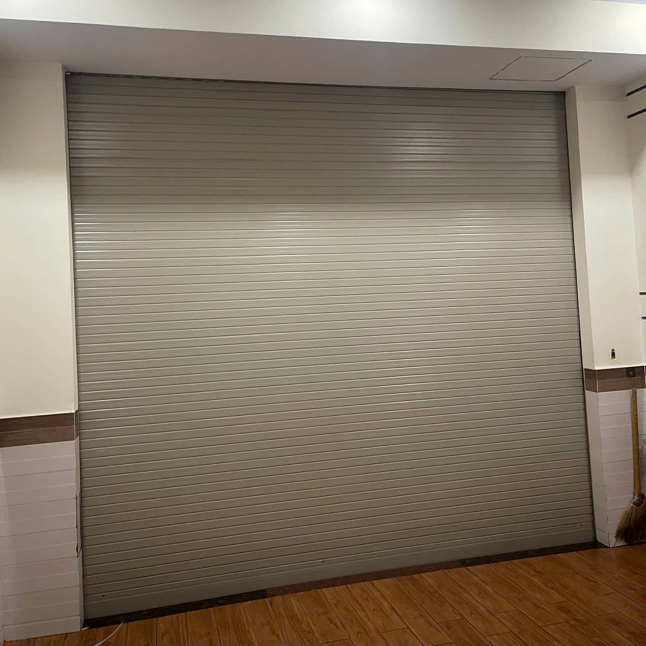 Sửa Cửa Cuốn Thanh Trì【Phục Vụ 24/7_Giá Rẻ_15P Có Thợ】 Sửa cửa cuốn Thanh Trì